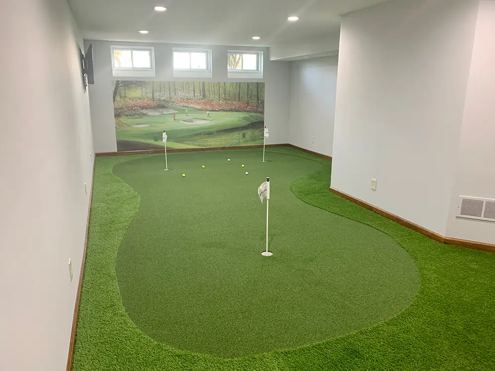 residential indoor putting green from SYNLawn