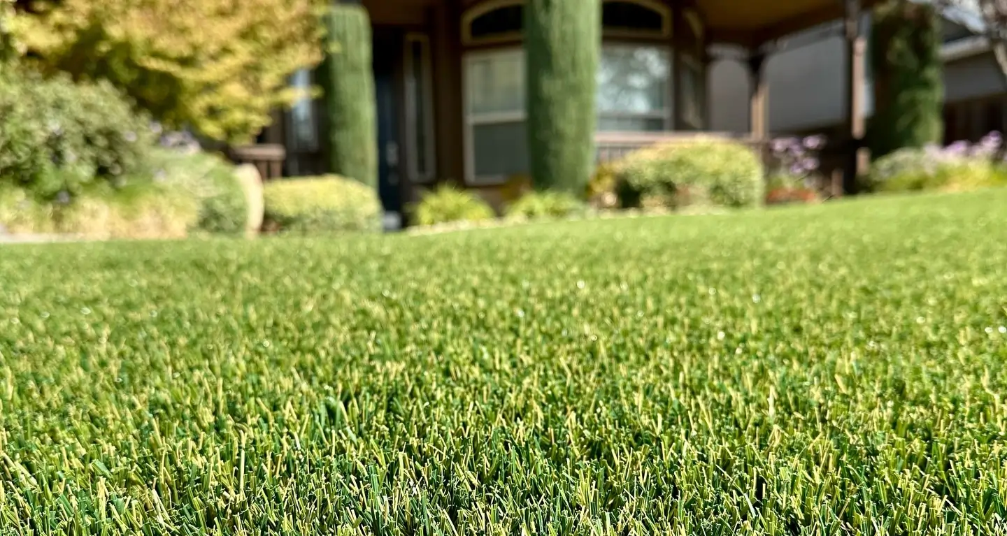 Indiana Artificial Grass Front Yard SYNLawn
