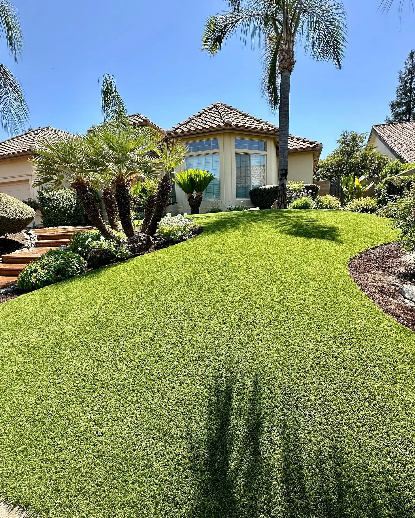 SYNLawn artificial lawn installation SYNLawn Indiana artificial lawn installation