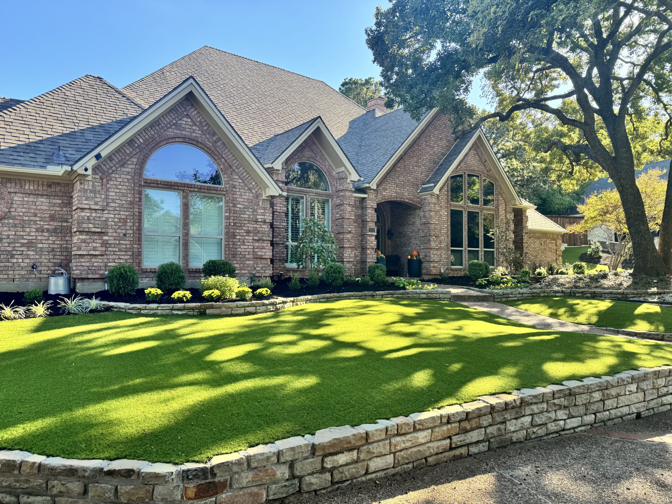 Indiana Artificial Grass Front Lawn SYNLawn