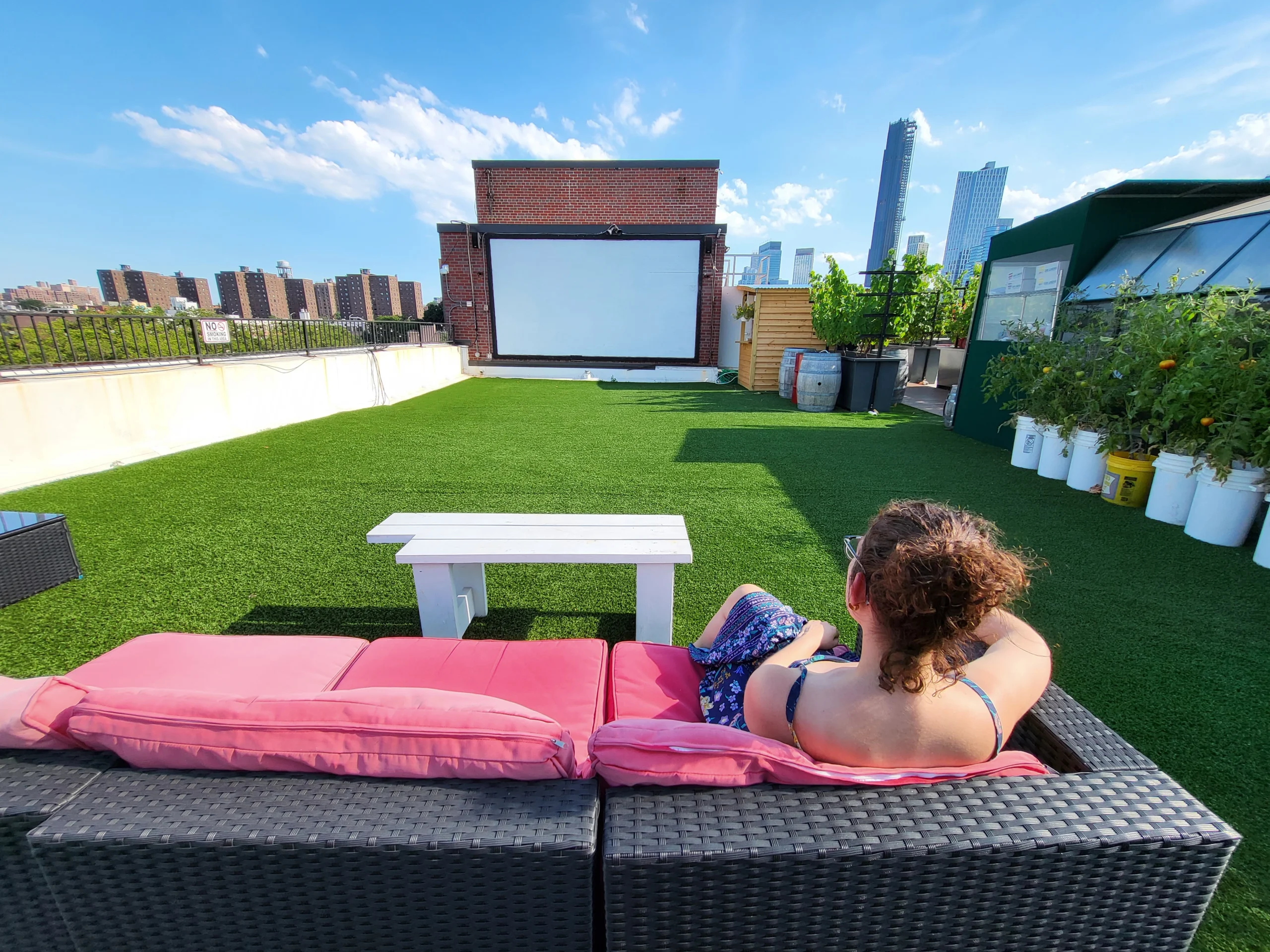 Indiana Artificial Grass on Rooftop Lounge Indiana Artificial Grass on Rooftop Lounge